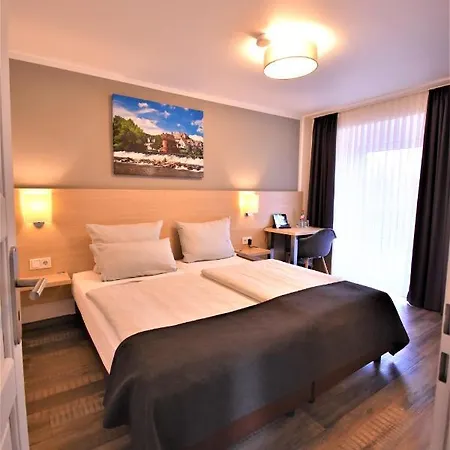Altes Eishaus, & Restaurant Hotell *