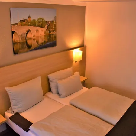 Altes Eishaus, & Restaurant Hotel Gießen