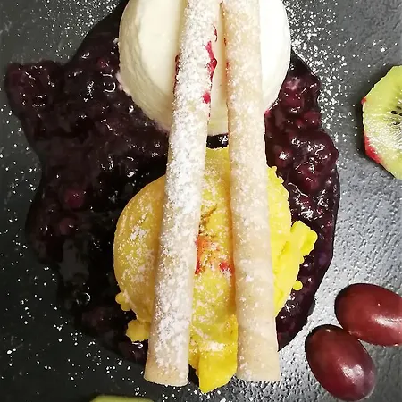 Altes Eishaus, & Restaurant